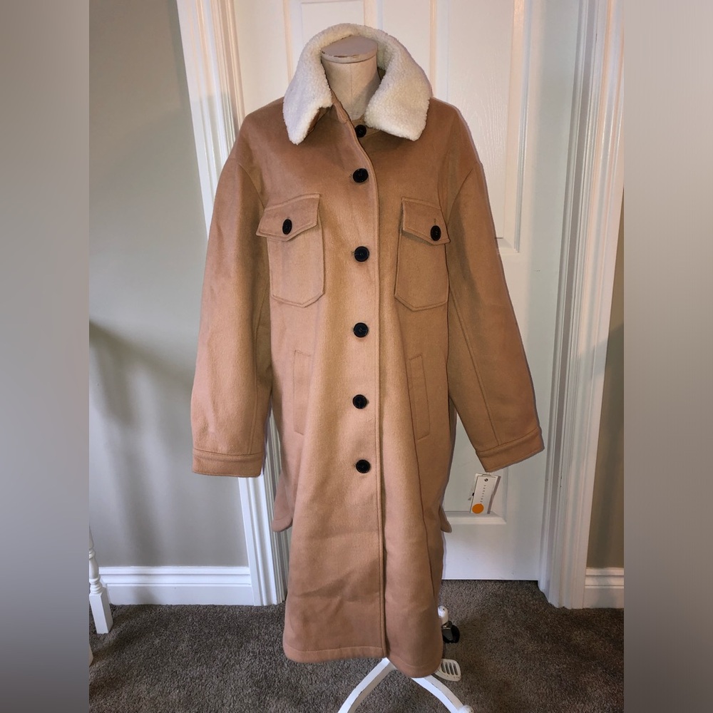 Women's Tan Coat with White Collar XXL
